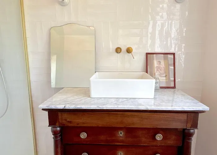 Vinosa * Aleria (Corsica)