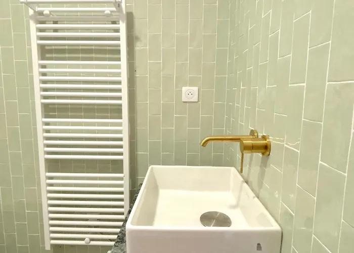 Vinosa 公寓 阿勒里亚